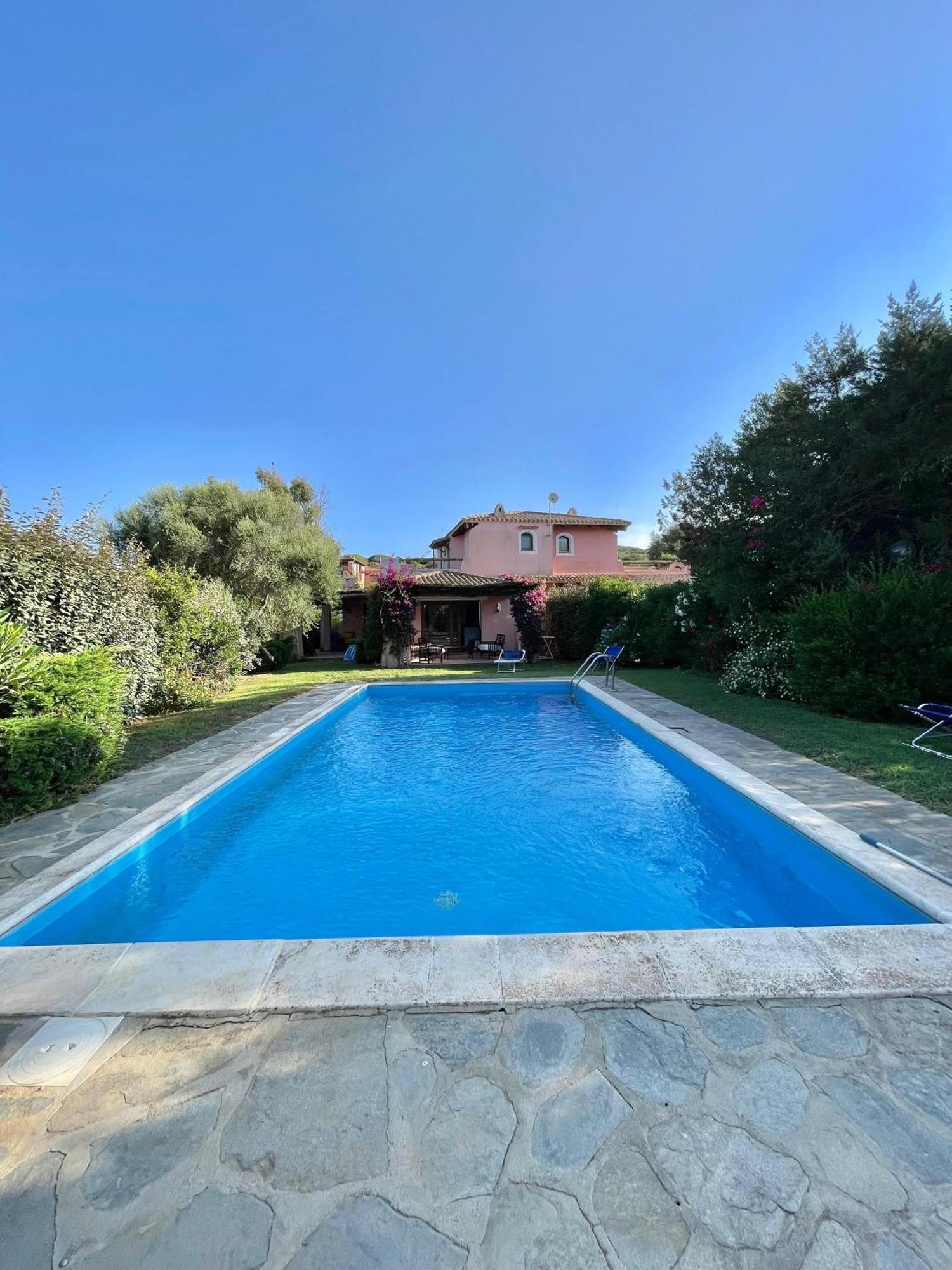 Rosa Con Piscina Privata